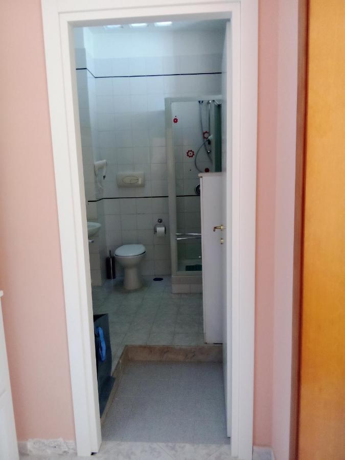 Al Crocifisso...Da Nonna Pia Appartement Salerno Buitenkant foto
