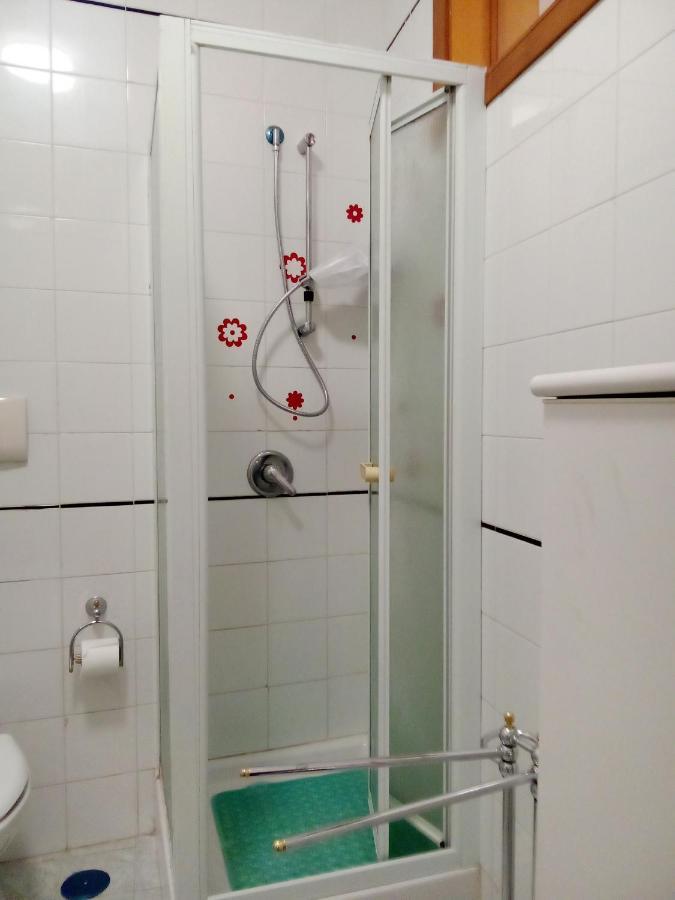 Al Crocifisso...Da Nonna Pia Appartement Salerno Buitenkant foto