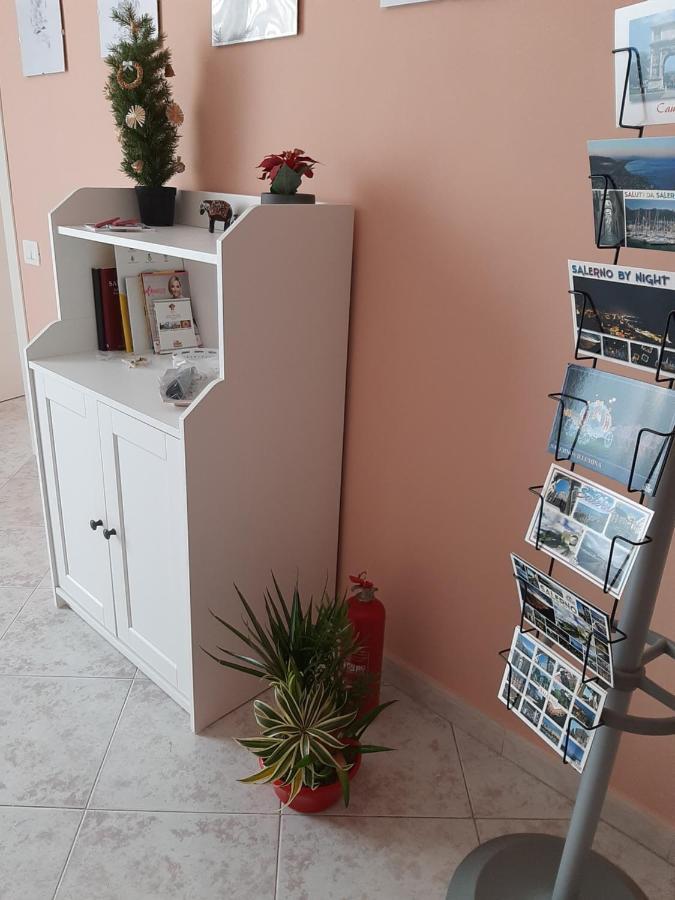 Al Crocifisso...Da Nonna Pia Appartement Salerno Buitenkant foto