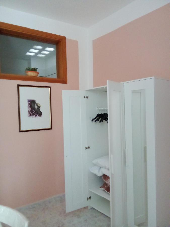 Al Crocifisso...Da Nonna Pia Appartement Salerno Buitenkant foto
